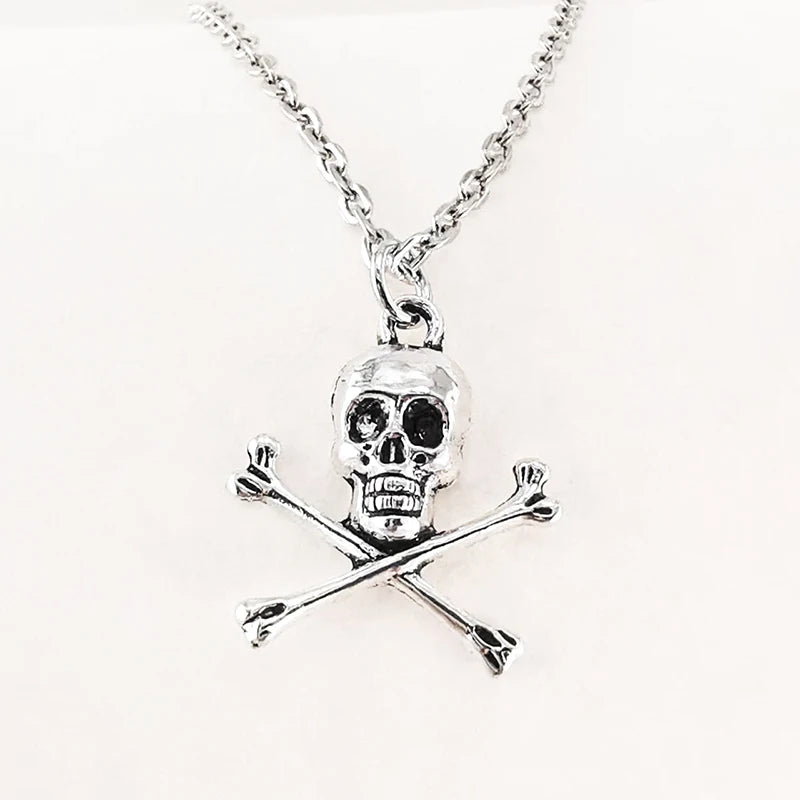 alternative skull necklace