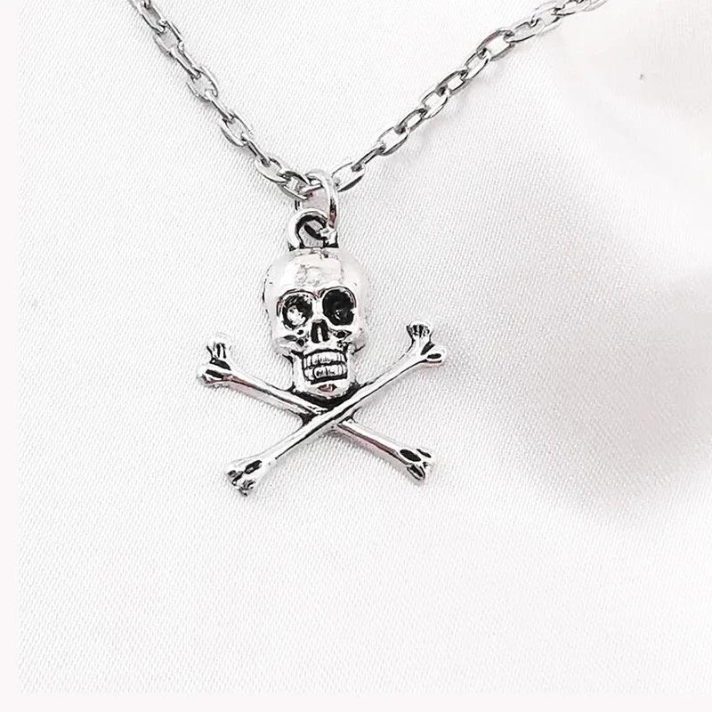 alternative skull necklace