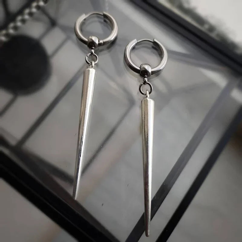 Pointy spikes silver earrings