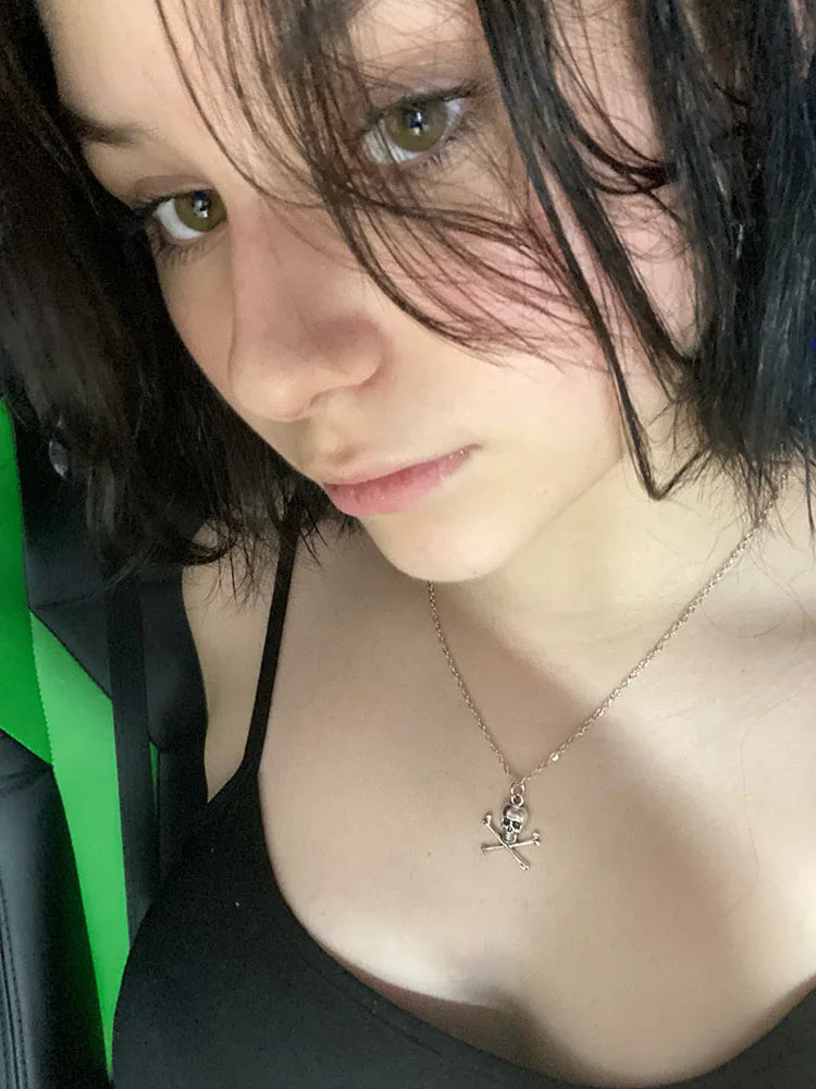 alternative skull necklace
