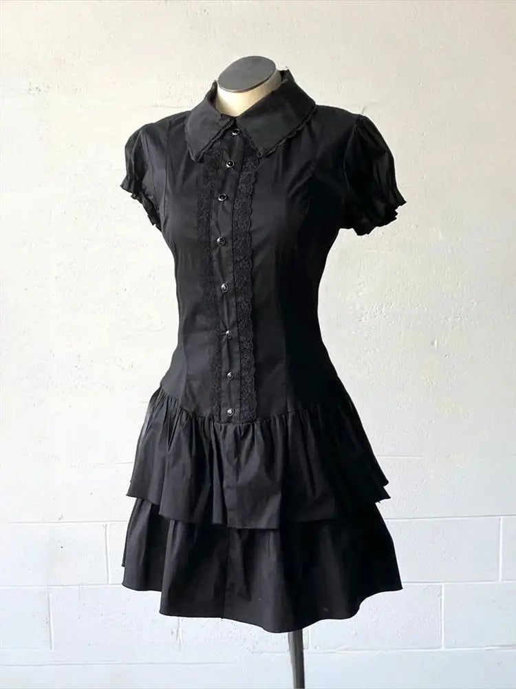 Classic gothic black dress with lace