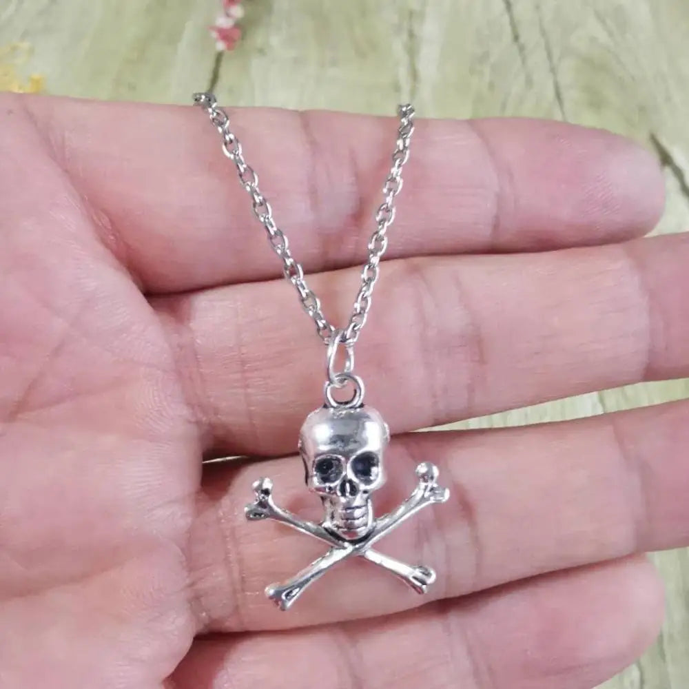 alternative skull necklace